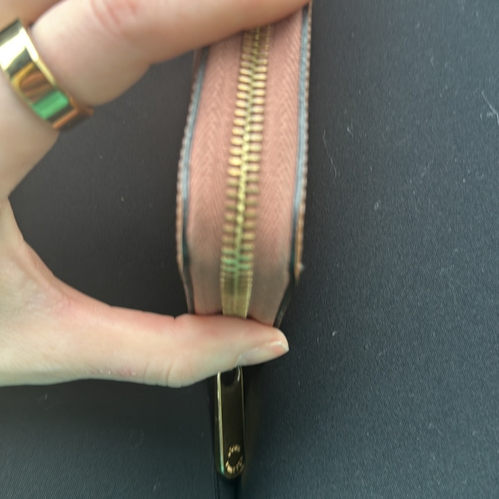 Louis Vuitton Vernis Zippy Wallet - Picture 10 of 13